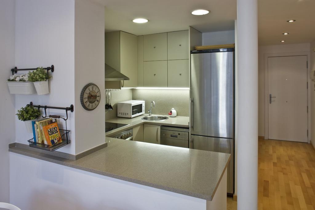 Ferienwohnung Flateli Urquinaona Barcelona Zimmer foto