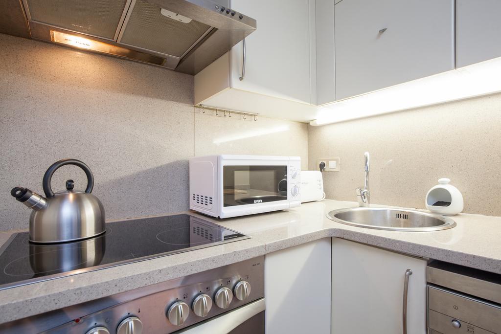 Ferienwohnung Flateli Urquinaona Barcelona Exterior foto